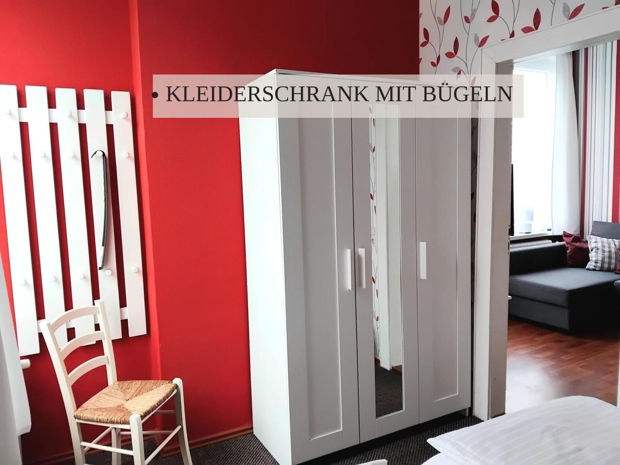 Haus Krabbe Apartments, Zentral Gelegen Im Idyllischen Nordseeort Zwischen Bremerhaven Und Cuxhaven, Hunde Kostenfrei Willkommen, Hauseigene Kostenfreie Parkplaetze Времен Екстериор снимка