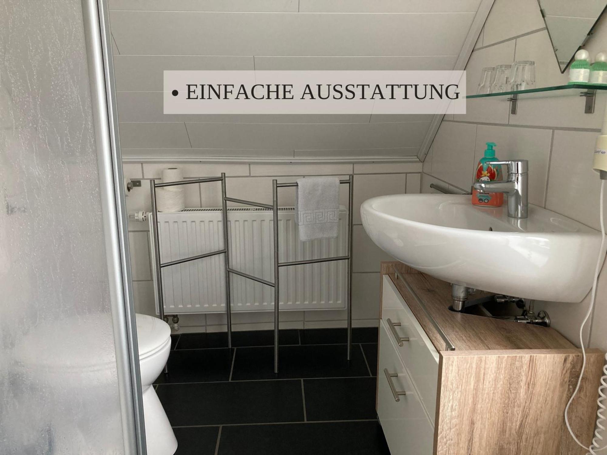 Haus Krabbe Apartments, Zentral Gelegen Im Idyllischen Nordseeort Zwischen Bremerhaven Und Cuxhaven, Hunde Kostenfrei Willkommen, Hauseigene Kostenfreie Parkplaetze Времен Екстериор снимка